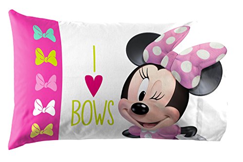Jay Franco Disney Minnie Mouse Bigger Bow Jay Franco Disney Minnie Mouse Larger Bow three Piece Twin Sheet Set.