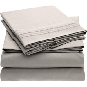 Mellanni Bed Sheet Set - Brushed Microfiber 1800 Bedding - Wrinkle, Fade, Stain Resistant - Hypoallergenic - 4 Piece (Queen, Light Gray)