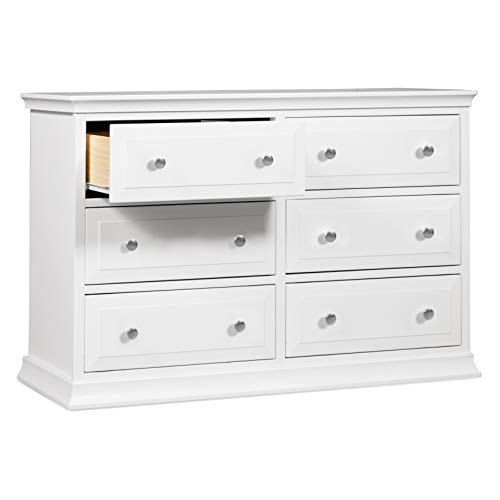 Davinci Signature 6-Drawer Double Dresser Davinci Signature 6-Drawer Double Dresser in White.