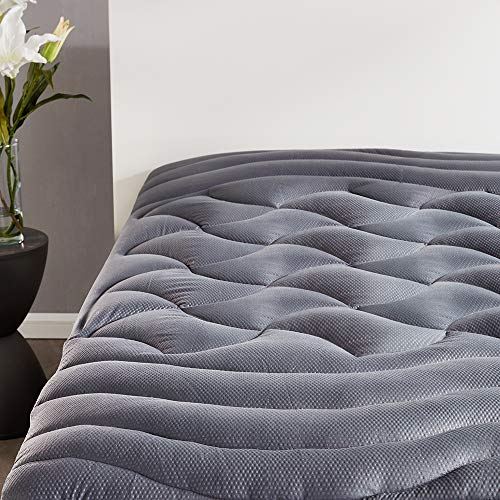 SLEEP ZONE Premium Mattress Pad Cover Cooling Overfilled Fluffy Soft Topper Zone Design Upto 21 inch Deep Pocket with Elastic Skirt, Grey, Twin