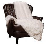 Chanasya Shaggy Longfur Faux Fur Throw Blanket - Fuzzy Lightweight Plush Sherpa Fleece Microfiber Blanket - for Couch Bed Chair Photo Props (60x70 Inches) White