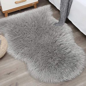 Noahas 2ft x 3ft Faux Fur Sheepskin Rugs Luxury Fluffy Rug for Bedroom Sofa Chair Cover Fuzzy Throw Home Decor Small Shaggy Carpet, Grey