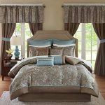 Madison Park Essentials Brystol 24 Piece Room in a Bag Faux Silk Comforter Jacquard Paisley Design Matching Curtains - Down Alternative Hypoallergenic All Season Bedding-Set, Queen, Blue