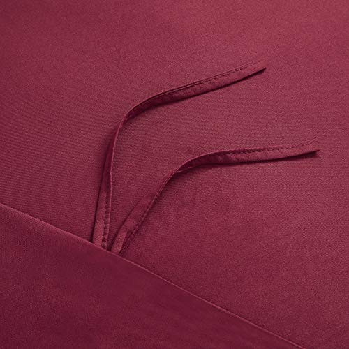 Mellanni Duvet Cover Queen Set 5pcs - Soft Double Brushed Microfiber Bedding Mellanni Quilt Cowl Queen Set 5pcs - Mushy Double Brushed Microfiber Bedding with 2 Shams and a couple of Pillowcases - Button Closure and Nook Ties - Wrinkle, Fade, Stain Resistant (Full/Queen, Burgundy).