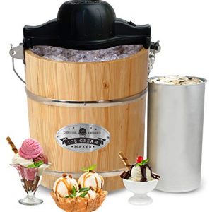 Elite Gourmet EIM-502 4 quart Old-Fashioned Ice Cream Maker with electric motor and hand crank, maple